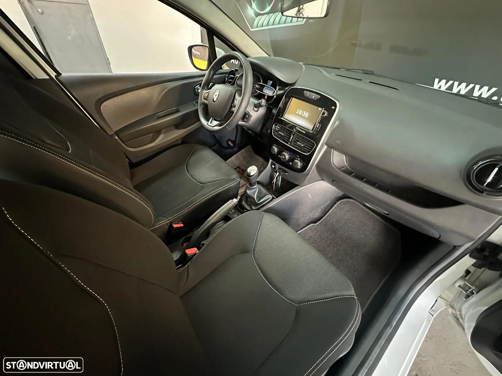 Renault Clio Sport Tourer 0.9 TCe Zen - 12