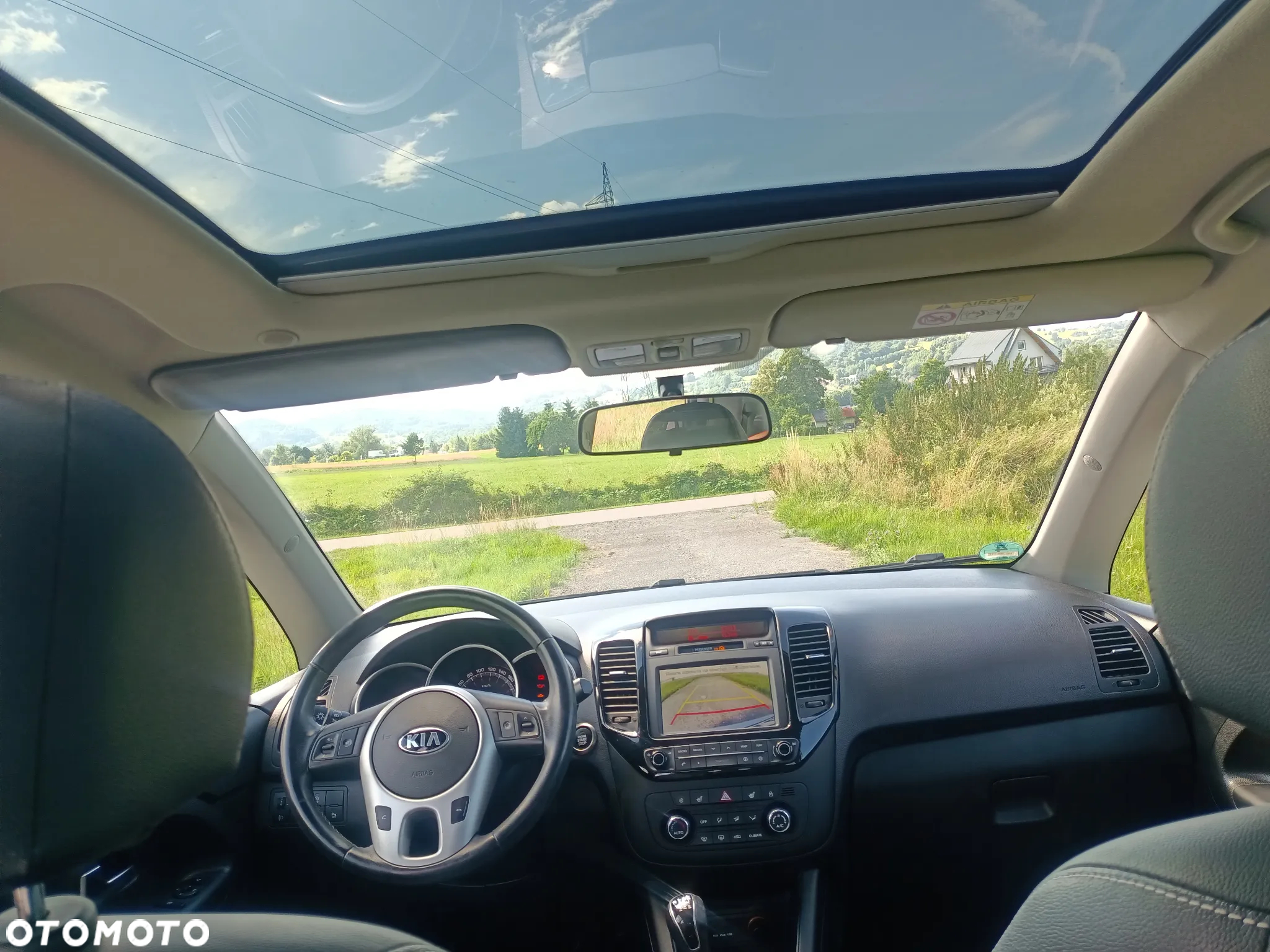 Kia Venga - 5