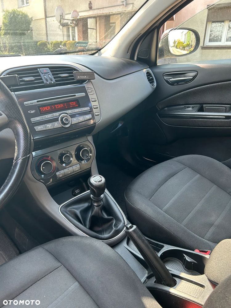 Fiat Bravo 1.4 16V Active Euro5 - 9