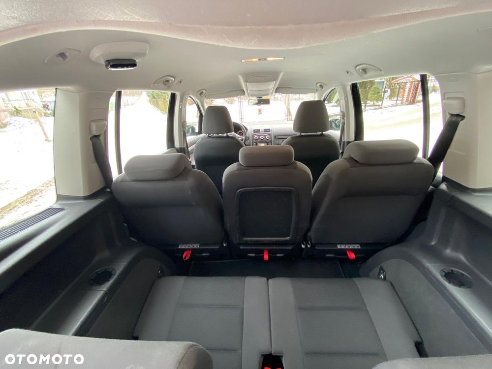 Volkswagen Touran 1.2 TSI STYLE - 7