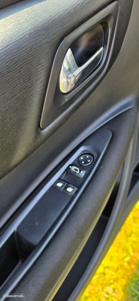 Citroën C4 1.6 HDi 110 VTR Pack - 25