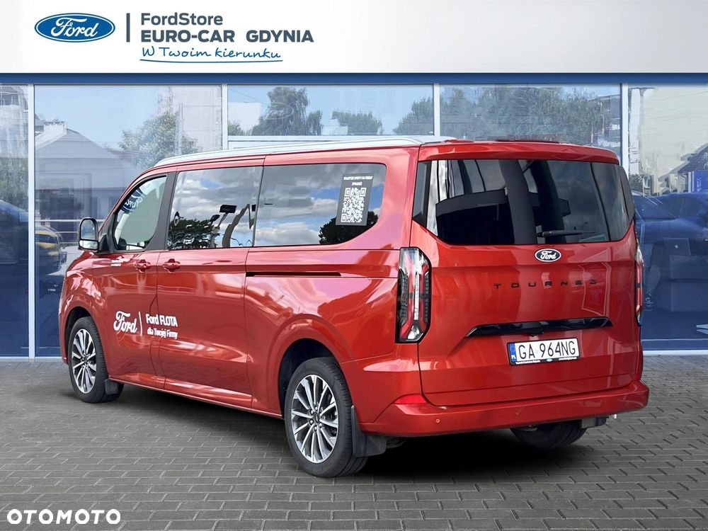 Ford Tourneo Custom - 5