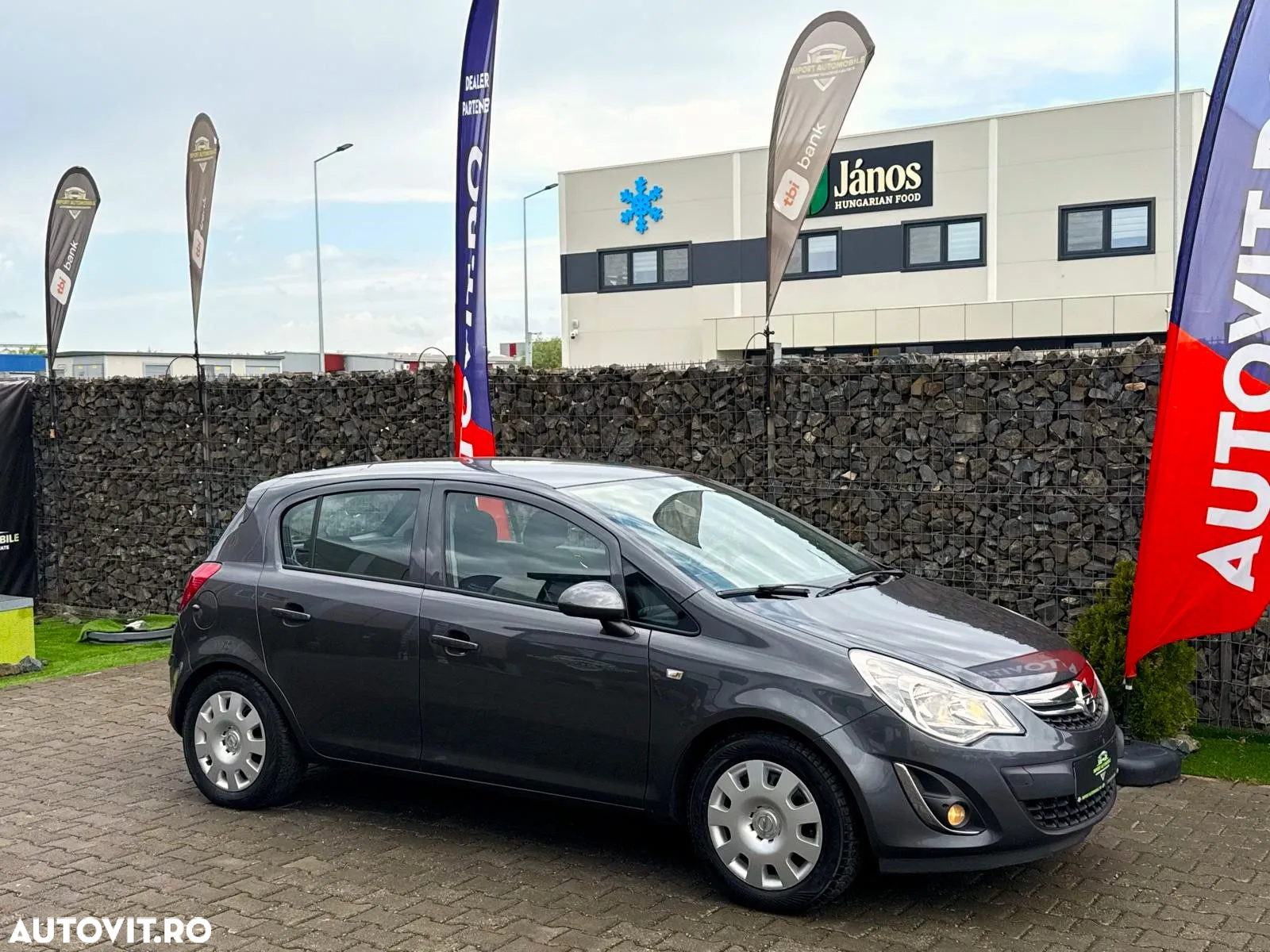 Opel Corsa 1.2 Essentia - 10