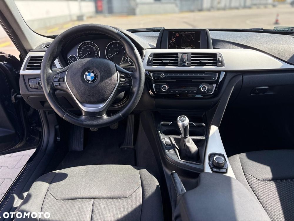 BMW Seria 3 318d Advantage - 9