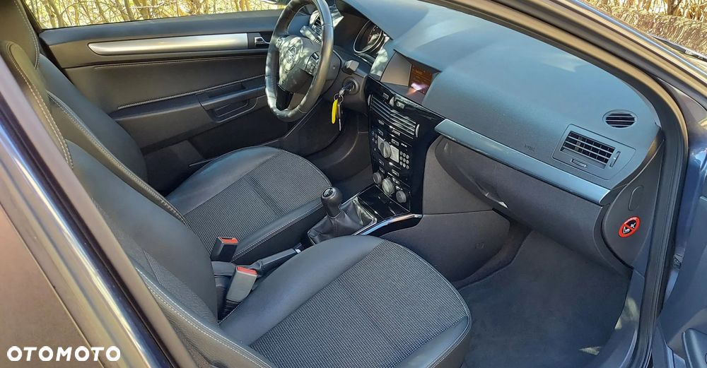 Nissan Note 1.6 more - 35