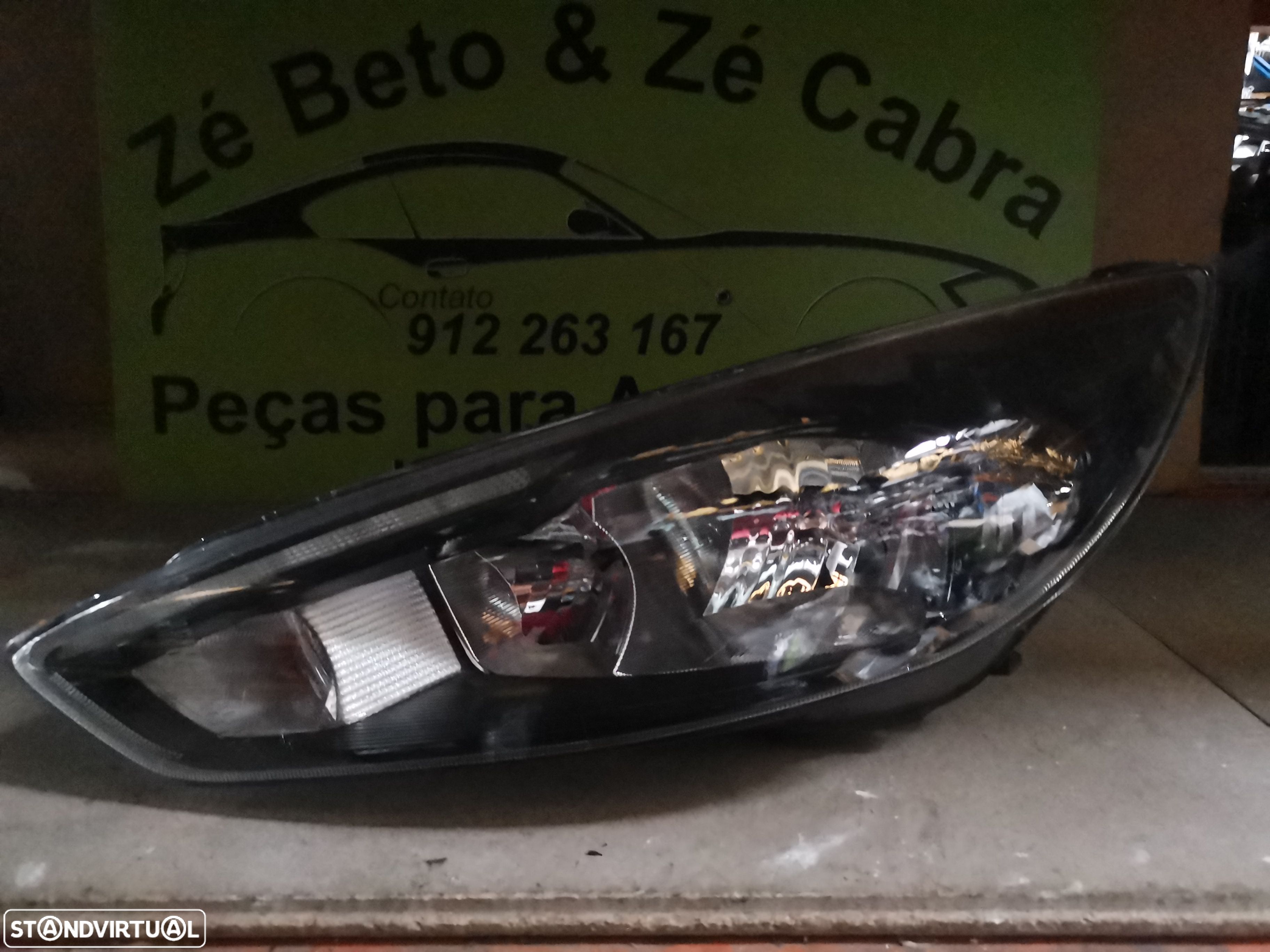 FORD FOCUS III FAROL ESQUERDO - FF466 - 1