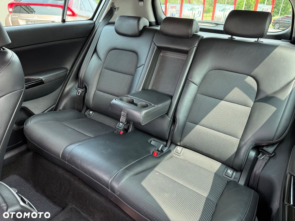 Kia Sportage 2.0 CRDI AWD Eco-Dynamics+ (48V M-H) SPIRIT - 28