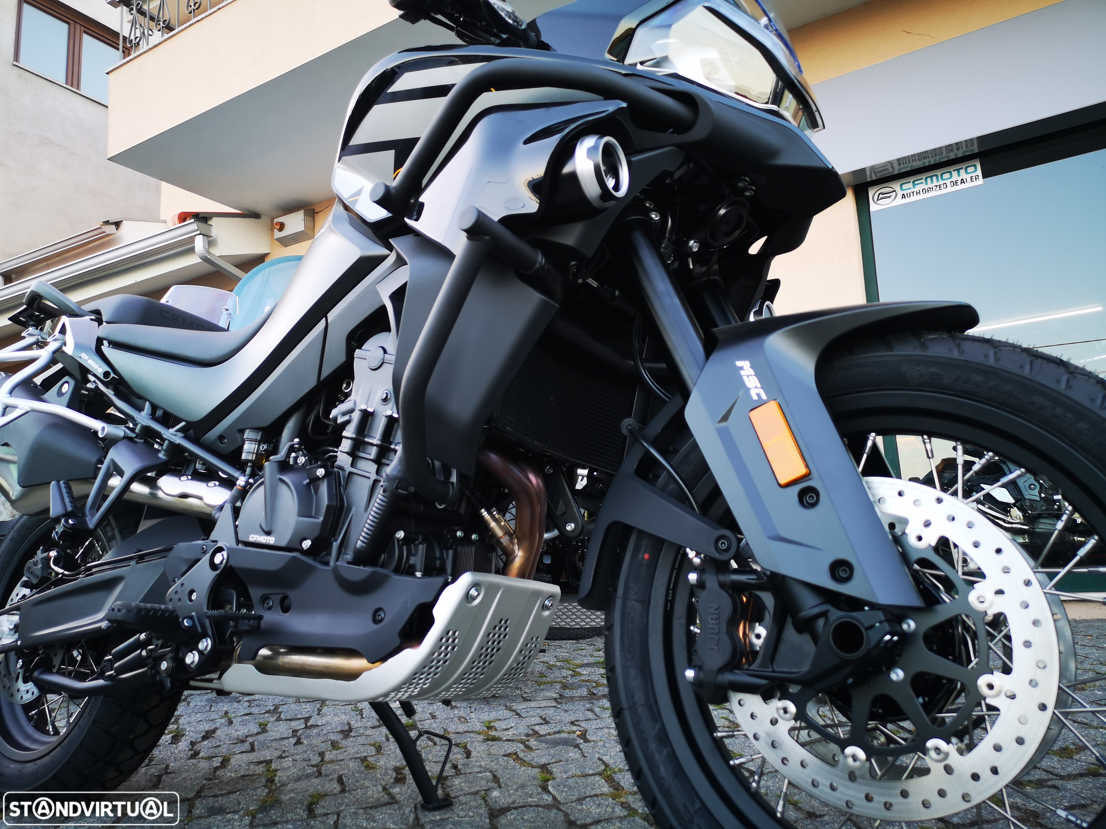 CF Moto 800MT Sport ou Explore 2025 - 10