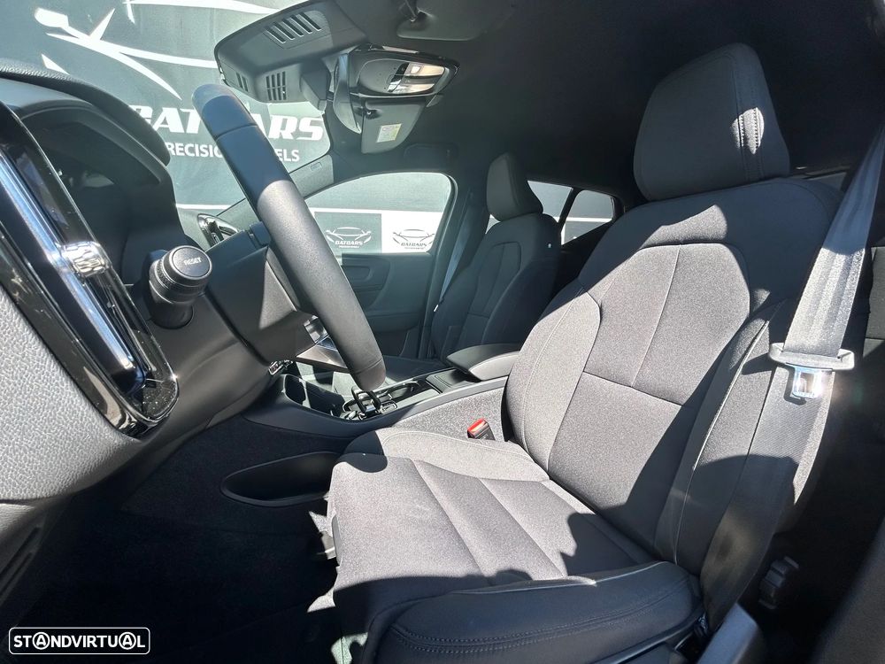Volvo XC 40 Recharge Core - 6
