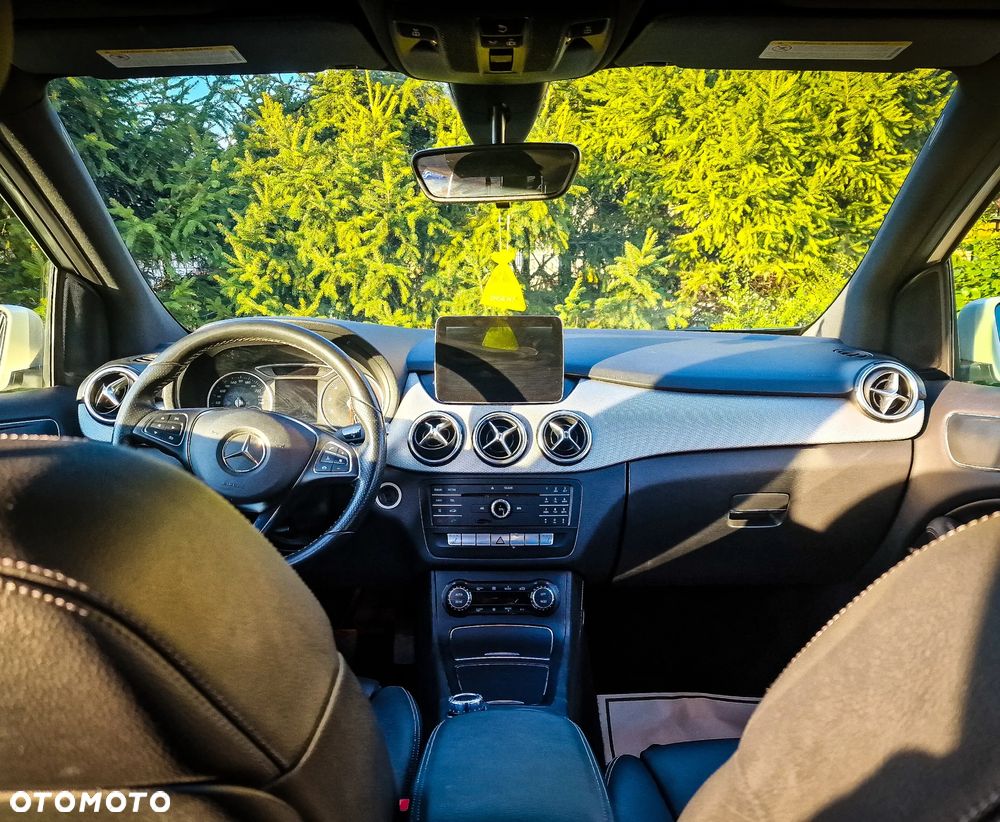 Mercedes-Benz Klasa B 250 4-Matic - 13