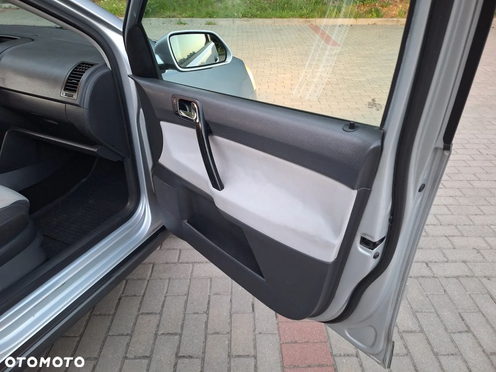 Volkswagen Polo Cross - 34