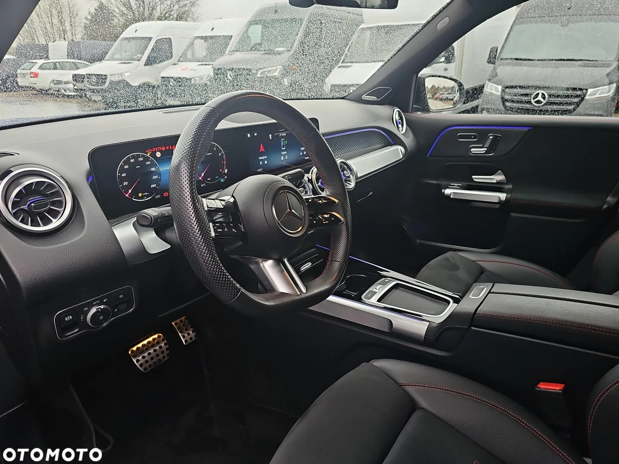 Mercedes-Benz GLB 200 7G-DCT AMG Line - 17