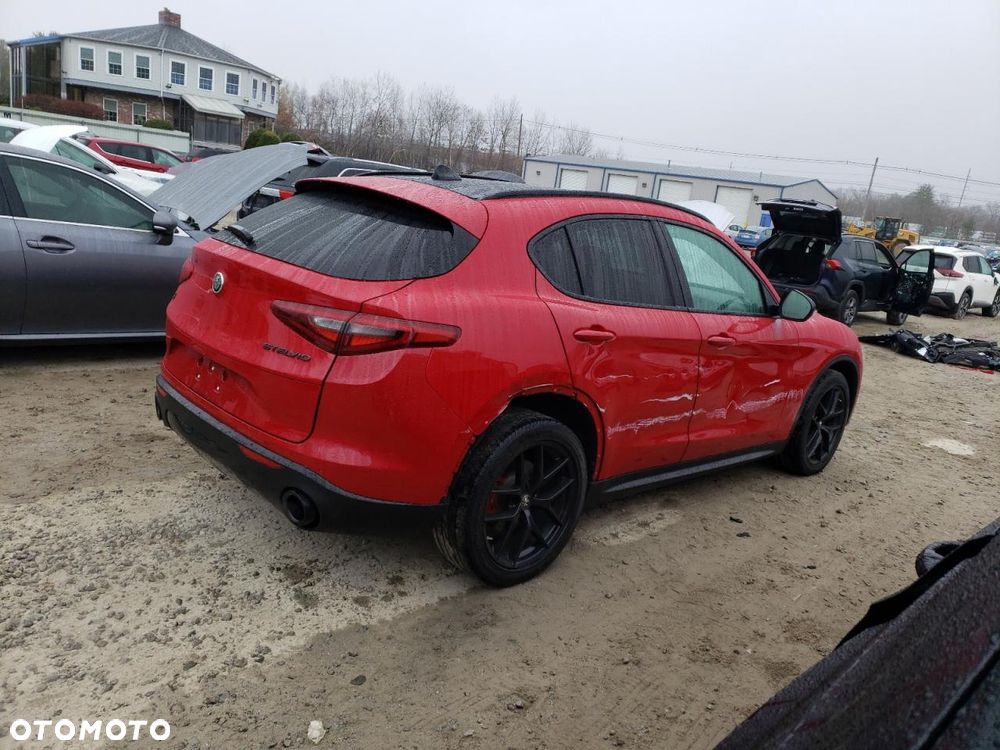 Alfa Romeo Stelvio - 3