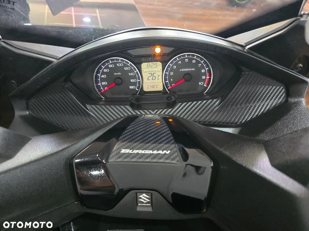 Suzuki Burgman - 15