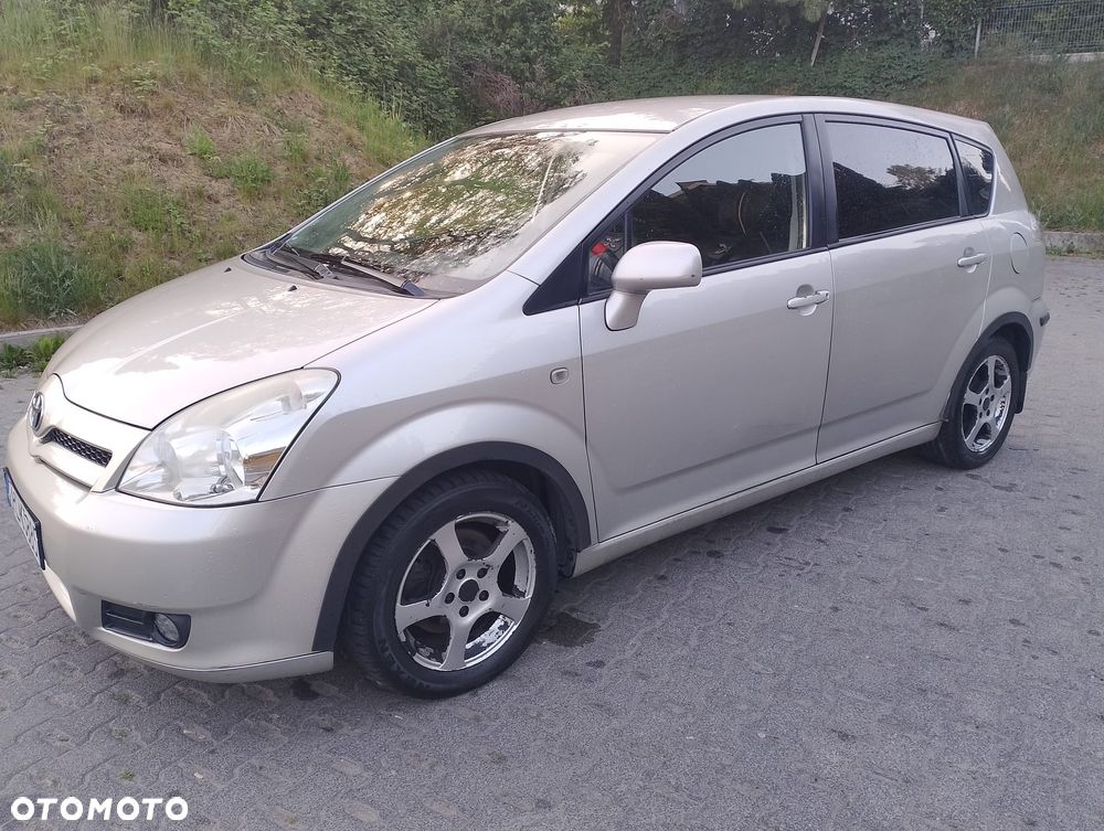 Toyota Corolla Verso 1.8 Gold + 7os MM - 14