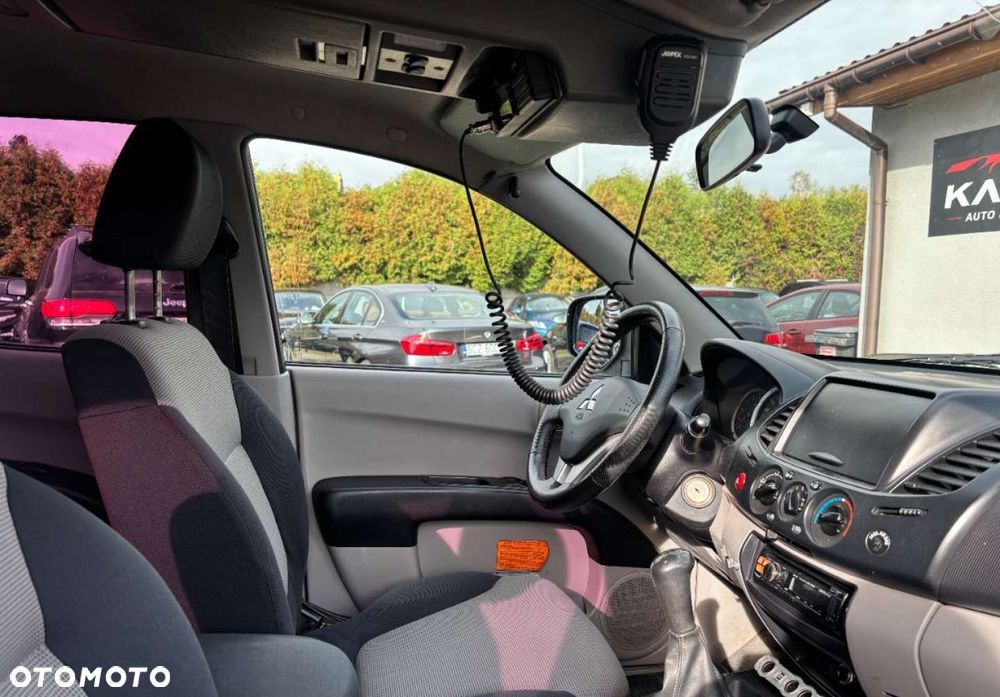 Mitsubishi L200 - 8