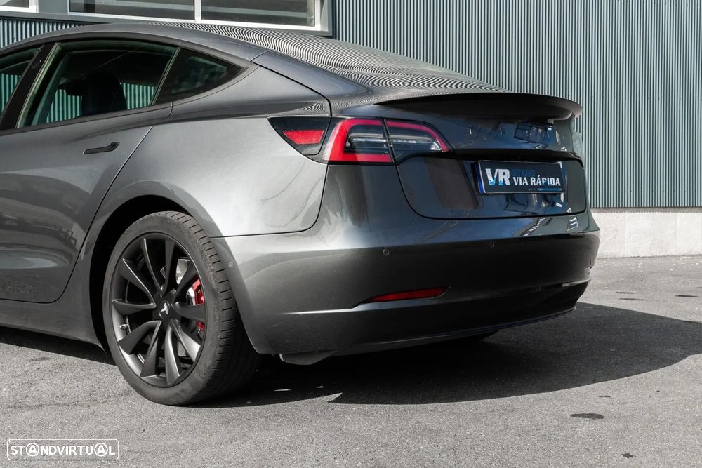 Tesla Model 3 Long-Range Dual Motor AWD - 35