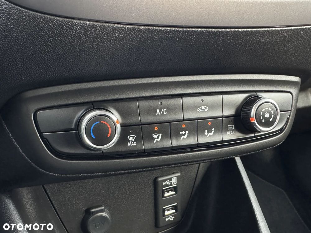 Opel Crossland X - 24