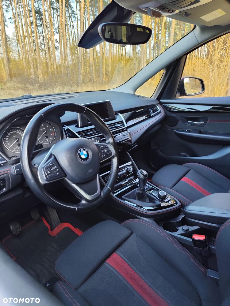 BMW Seria 2 218d Sport Line - 11