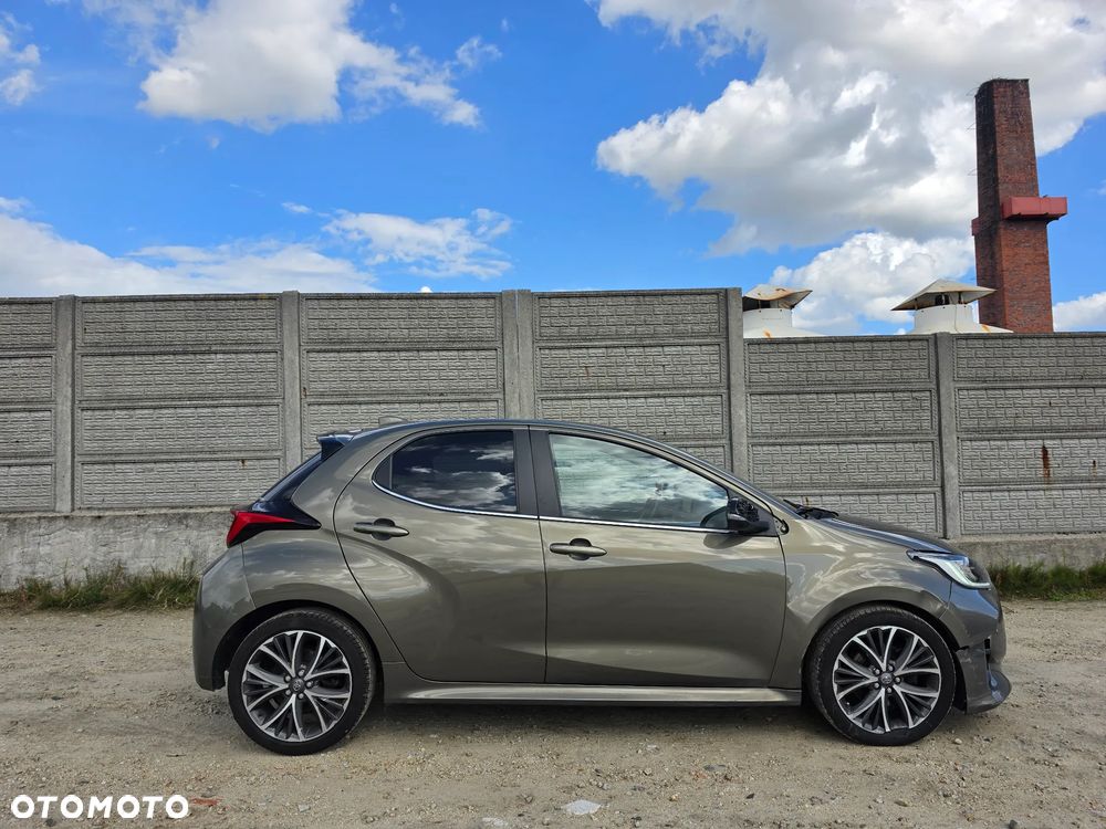 Toyota Yaris Hybrid 1.5 Executive - 4