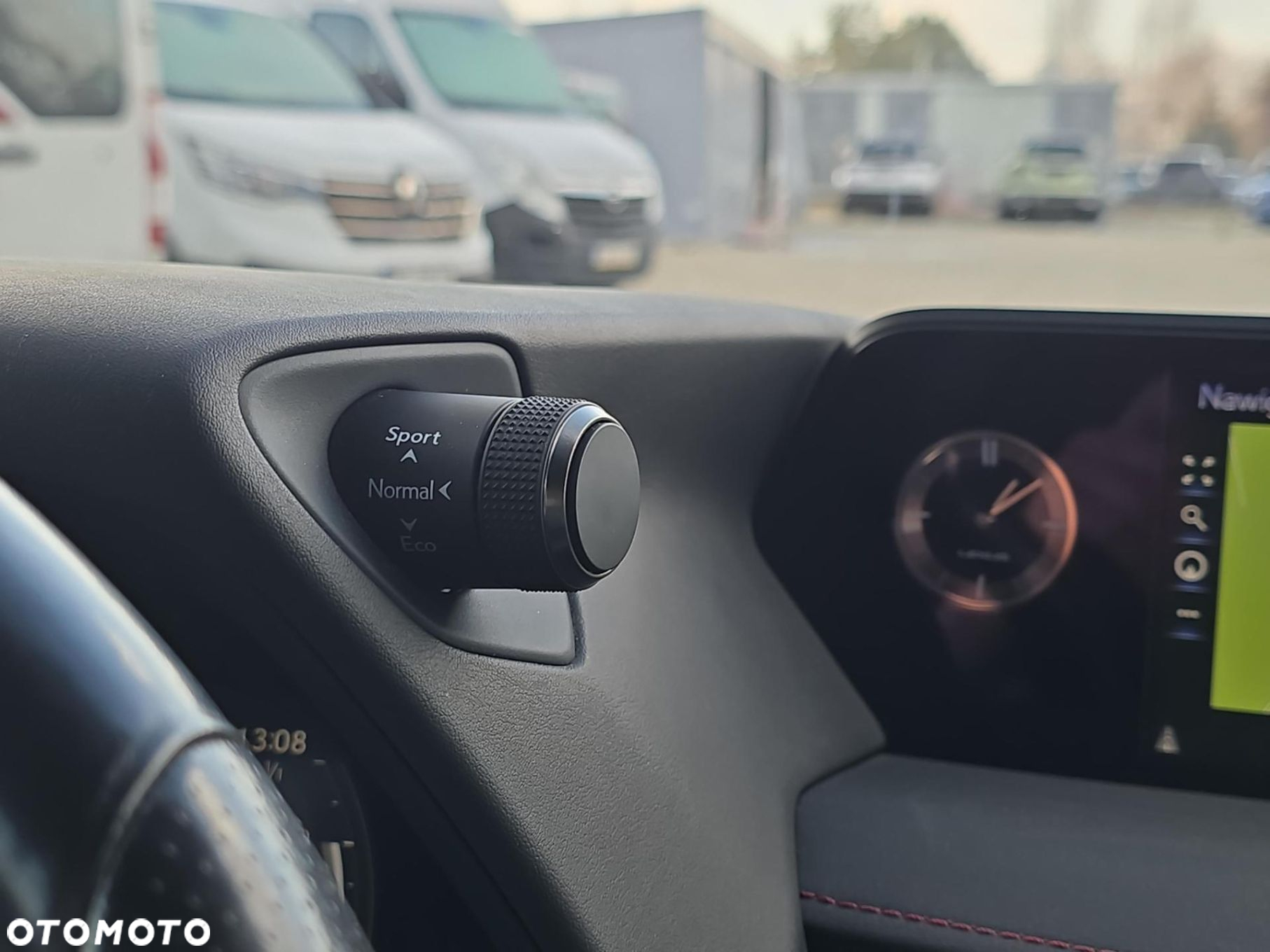 Lexus UX - 21