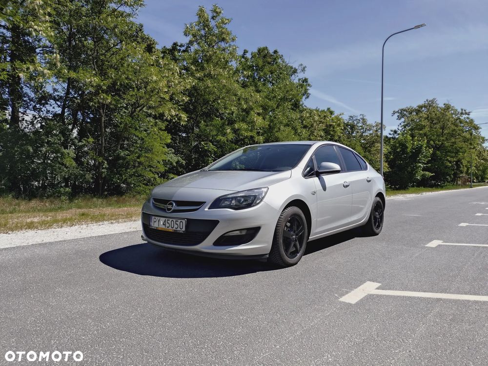 Opel Astra 1.4 T Active EU6 - 2