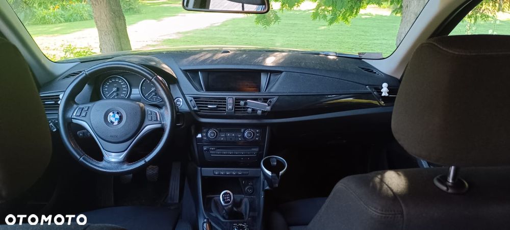 BMW X1 xDrive18d - 10