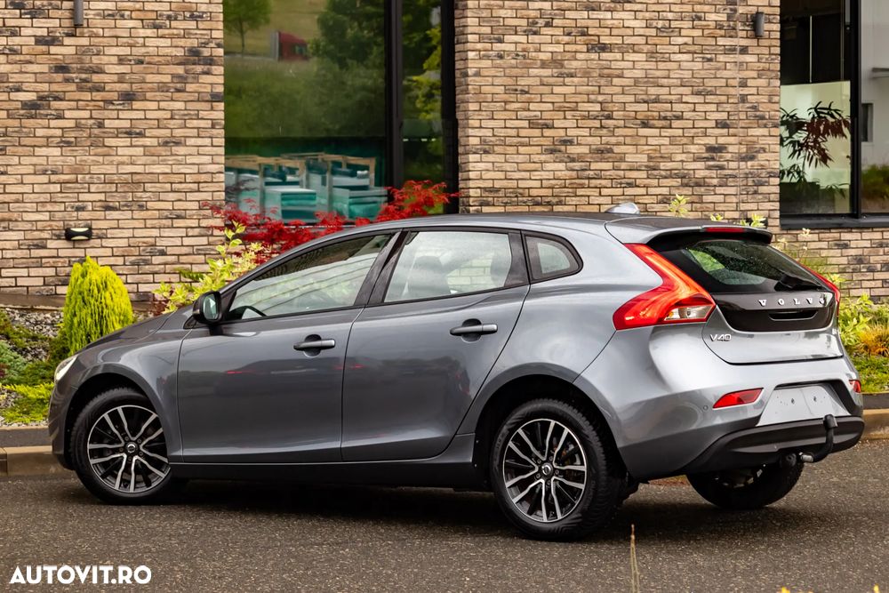 Volvo V40 D2 Momentum - 8