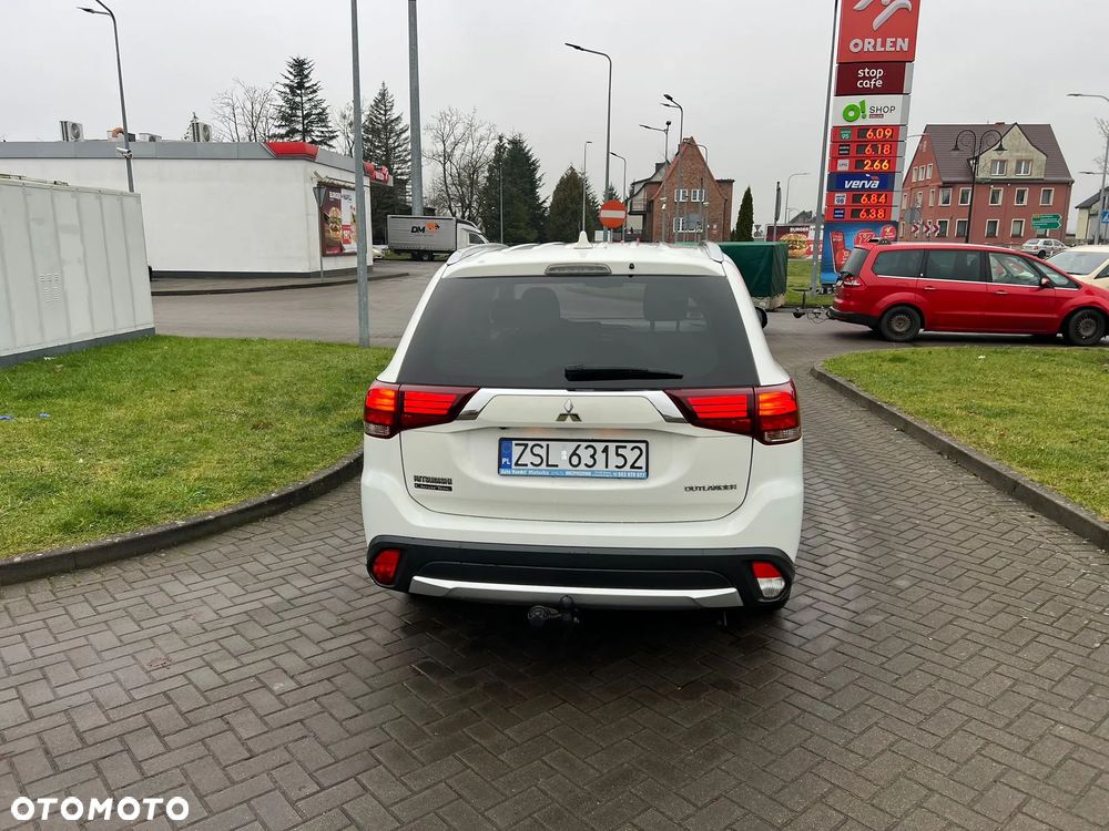 Mitsubishi Outlander 2.0 2WD CVT Diamant Edition - 6