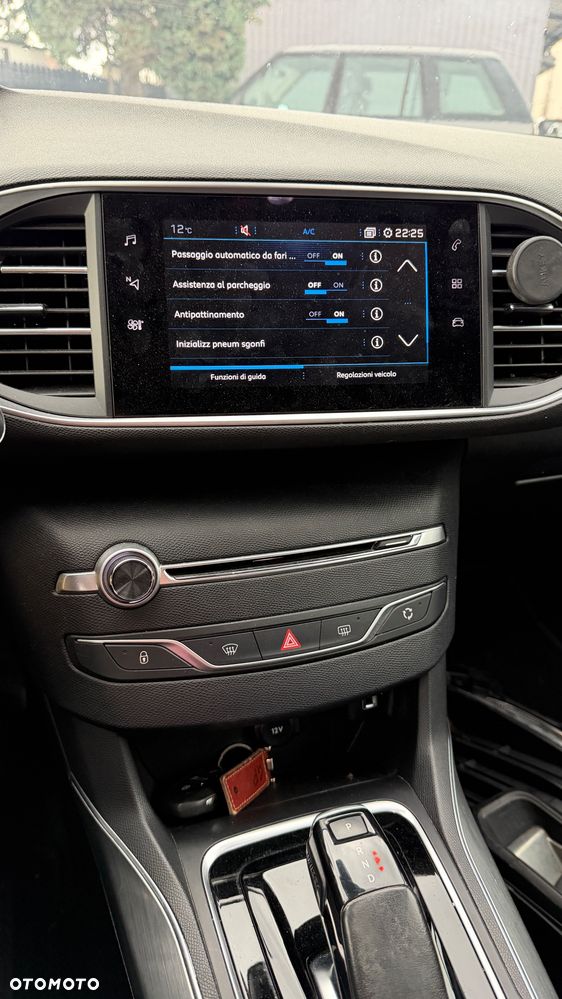 Peugeot 308 BlueHDi 130 EAT8 Stop & Start Allure Pack - 30