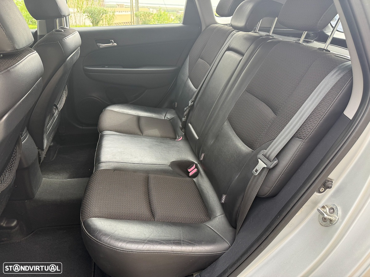 Hyundai i30 CW 1.6 CRDi STyle - 13