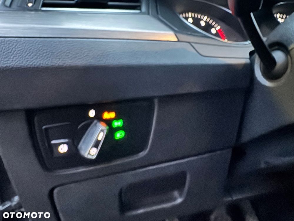 Volkswagen Passat ver-1-5-tsi-evo-business - 24