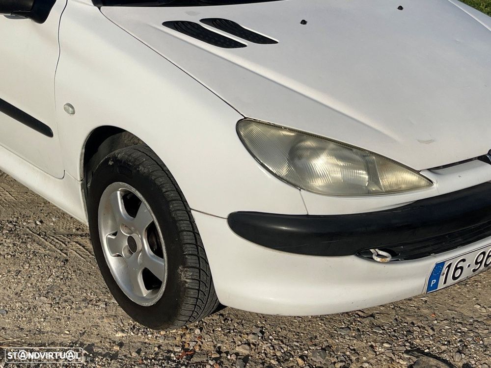 Peugeot 206 1.1 Color Line - 12