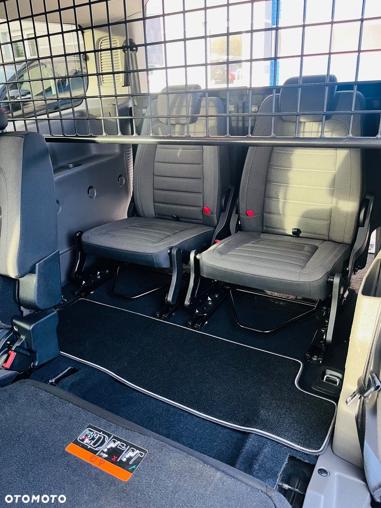 Ford Tourneo Connect - 18