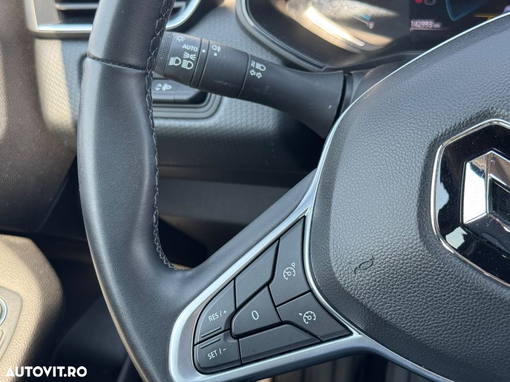 Renault Clio E-TECH 140 INTENS - 14