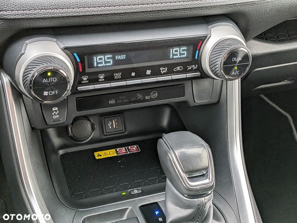 Toyota RAV4 - 21