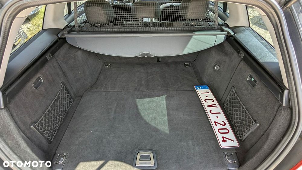 Mercedes-Benz Klasa C 200 CDI BlueEff Classic - 37