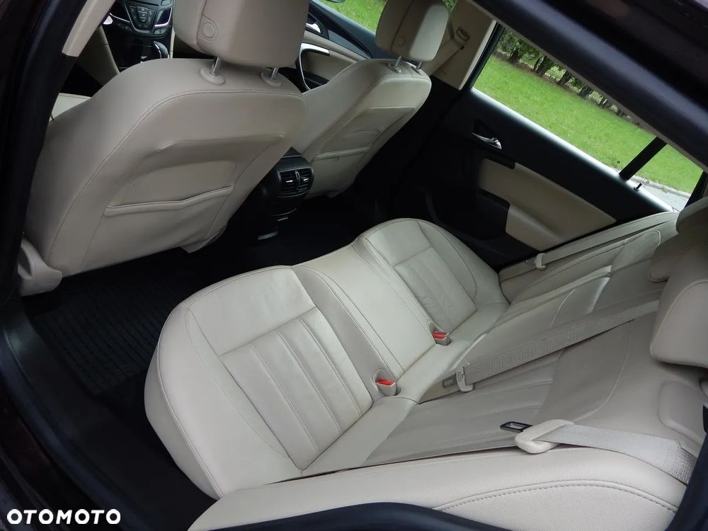 Opel Insignia 1.6 ECOTEC DI Turbo Touer Business Innovation - 10