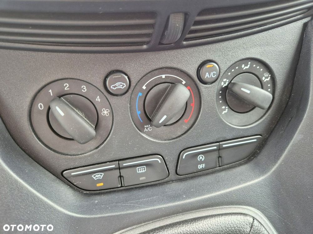 Ford Grand C-MAX 1.6 TDCi Trend - 21