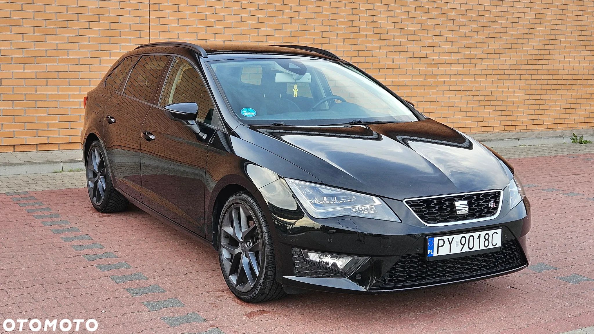 Seat Leon ST 2.0 TDI DPF FR Black Matt Edition - 1
