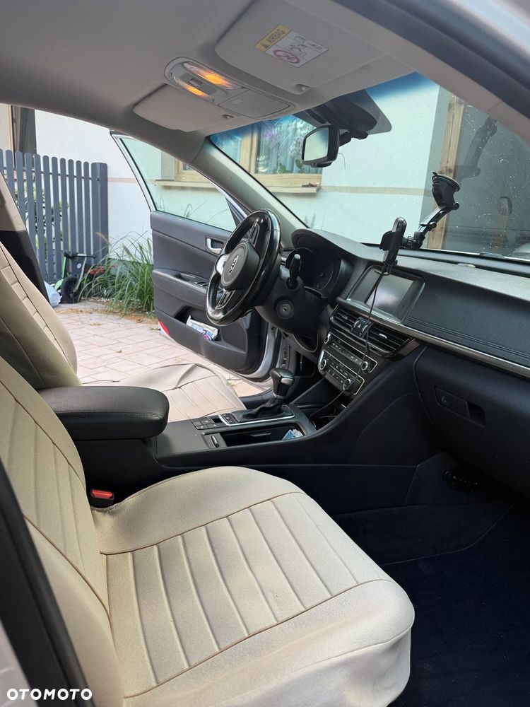 Kia Optima 1.7 CRDI L DCT - 9