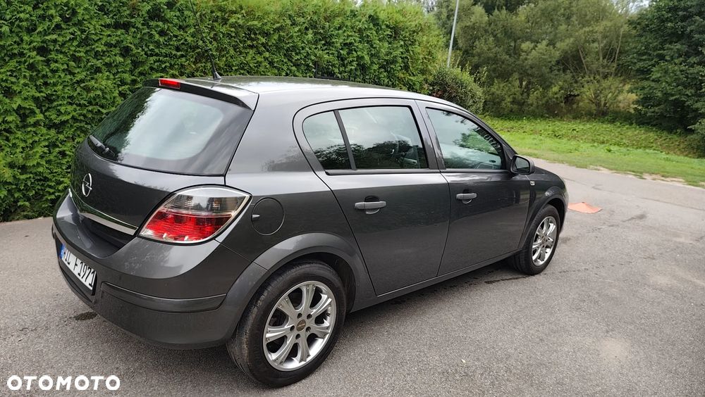 Opel Astra 1.6 Active - 12