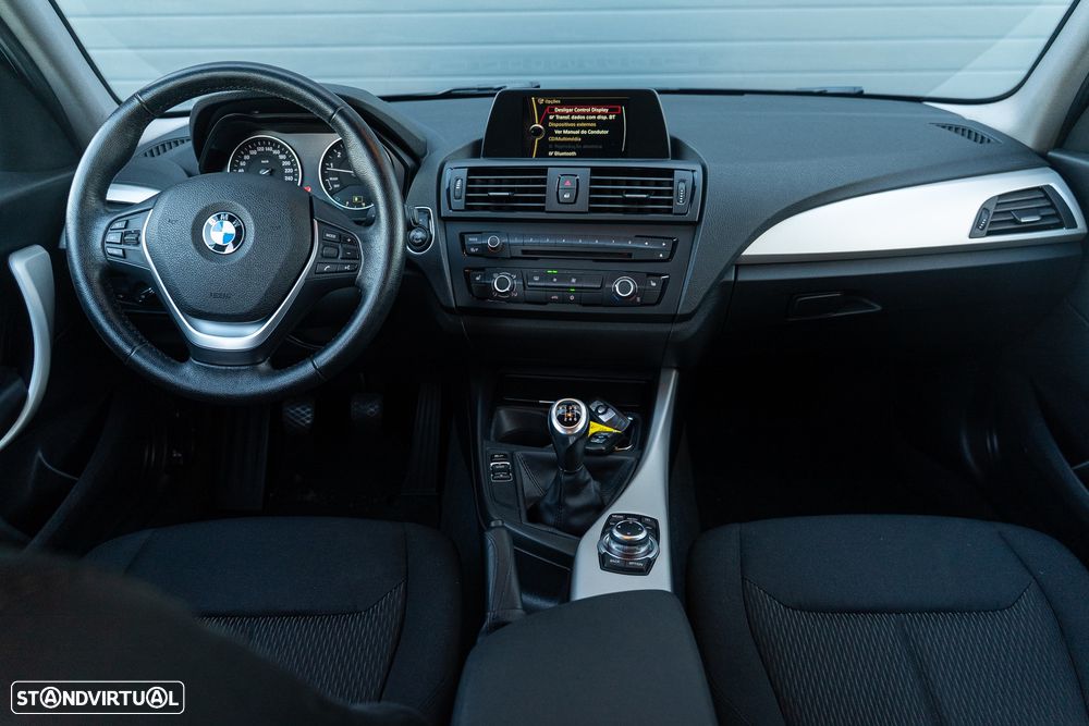 BMW 116 i Confort - 24
