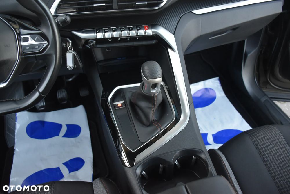 Peugeot 3008 BlueHDi 130 Stop & Start Allure - 21