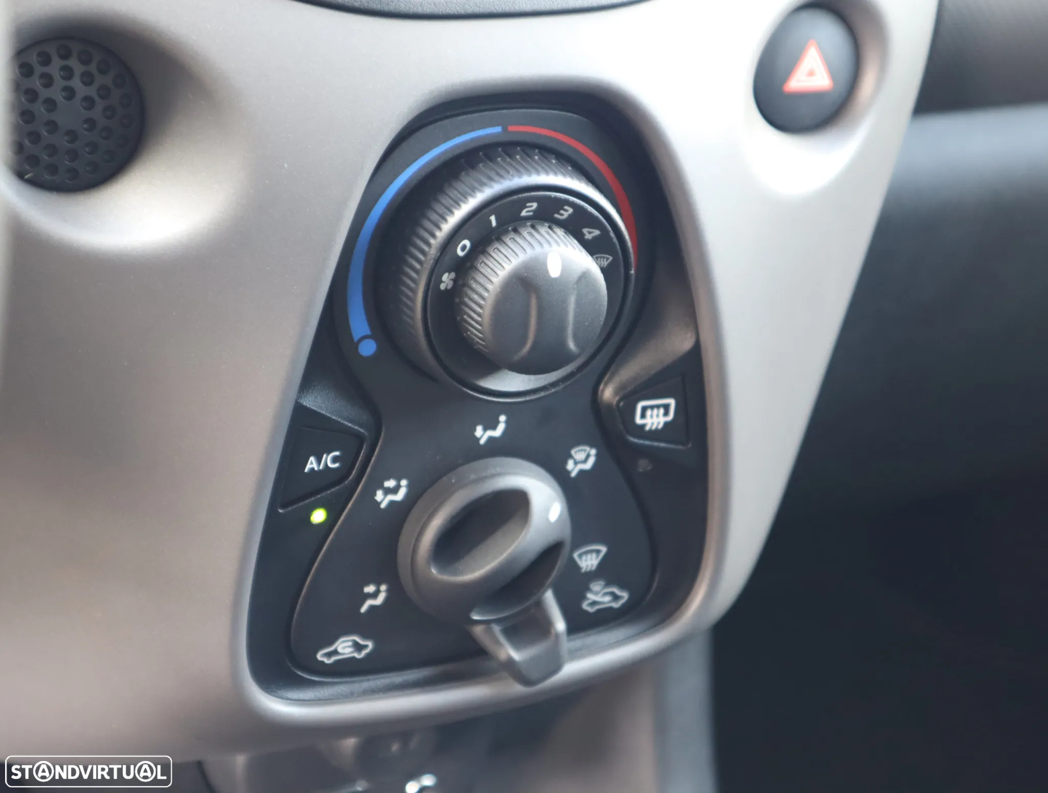 Peugeot 108 1.0 e-VTi Active - 37