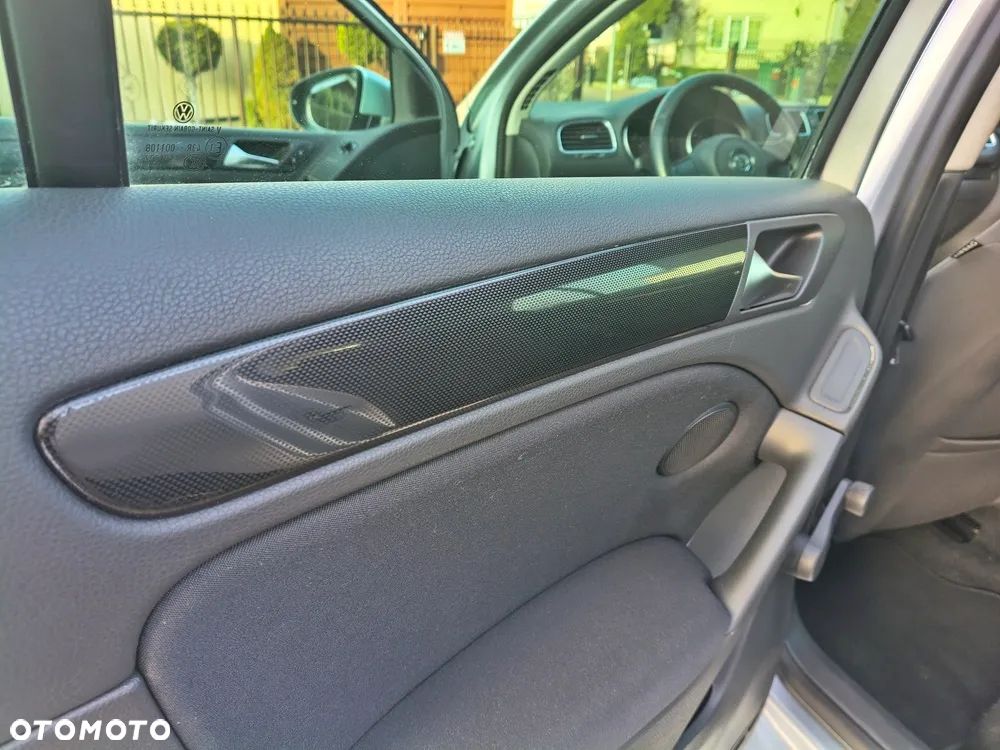 Volkswagen Golf 1.4 TSI Exclusive - 34