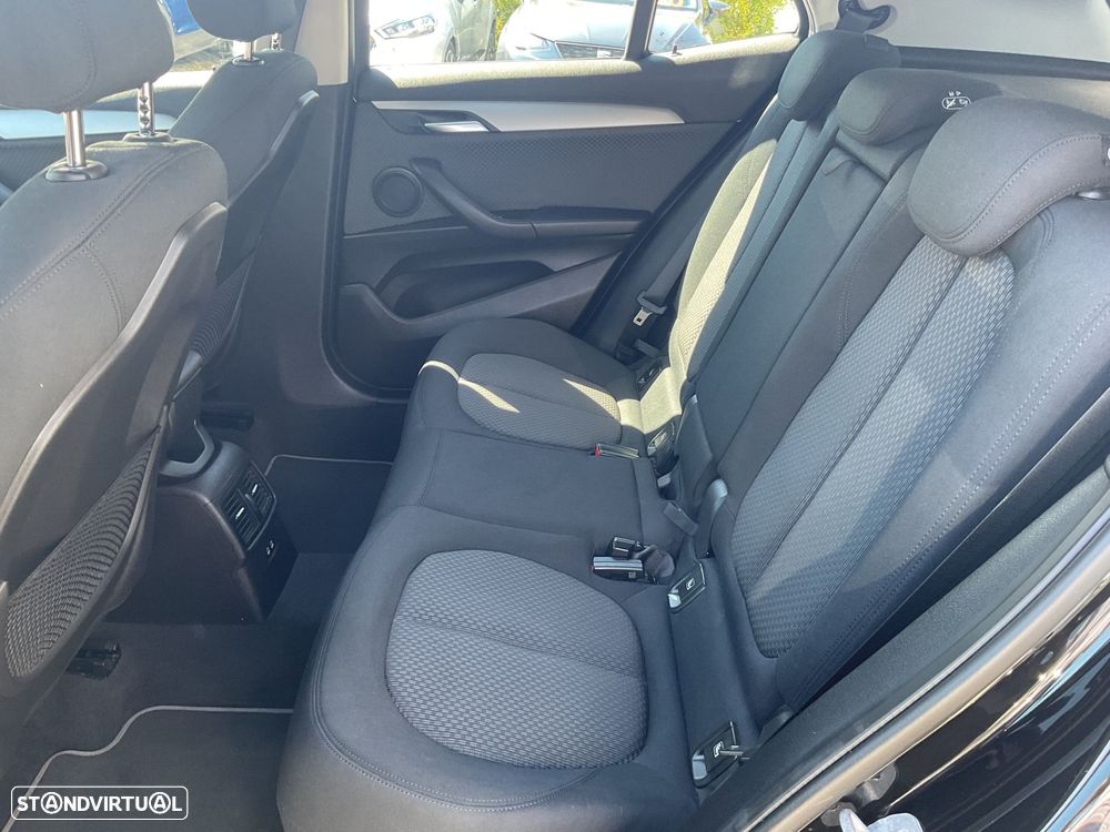 BMW X2 16 d sDrive - 32
