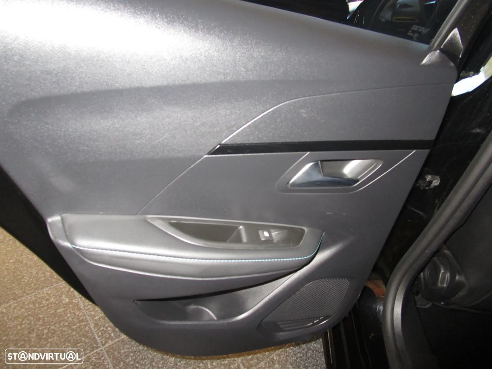 Peugeot e-208 50 kWh Allure Pack - 27