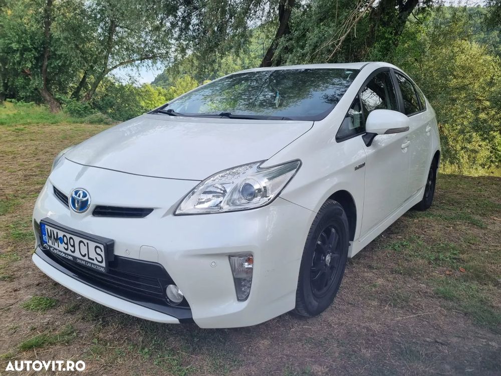 Toyota Prius (Hybrid) Executive - 1