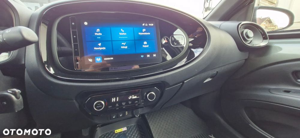 Toyota Aygo X 1.0 VVT-i Executive CVT - 30